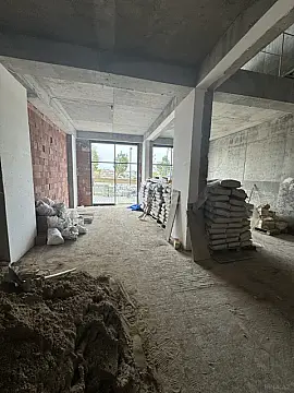 Satılır obyekt 410 m²