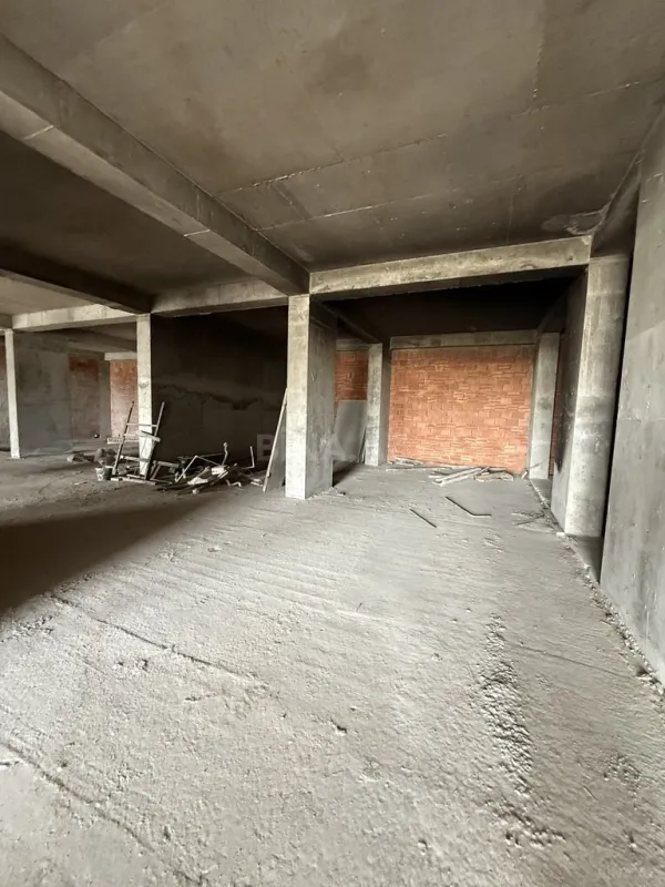 Satılır obyekt 410 m²