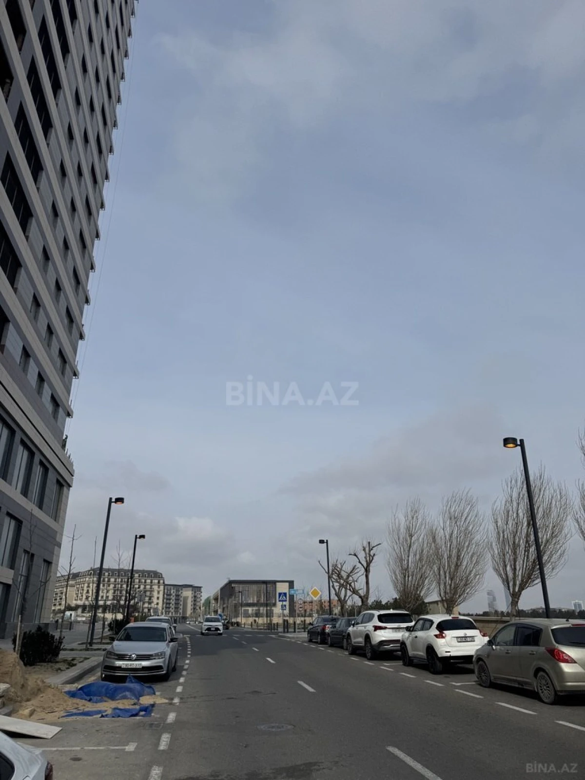 Satılır obyekt 410 m²