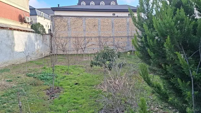 Satılır torpaq sahəsi 6 m² — Bakı, Memar Əcəmi yanı 6.00 m²