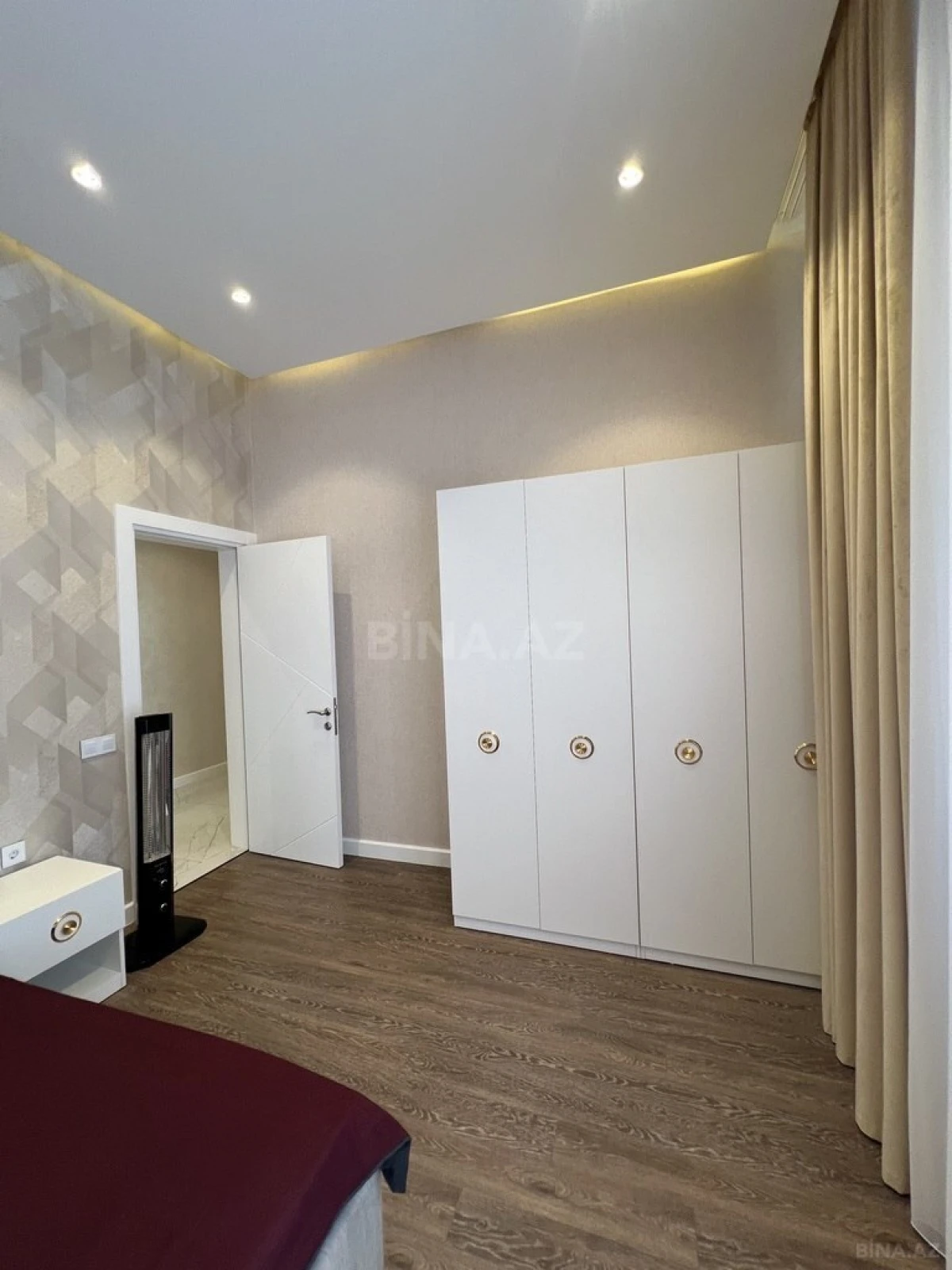 Kirayə verilir 4 otaqlı həyət evi 260 m²