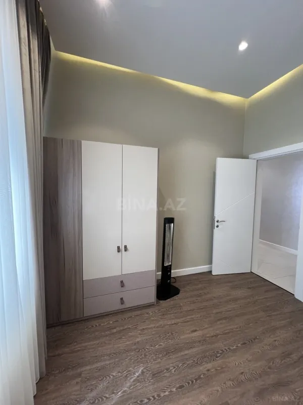 Kirayə verilir 4 otaqlı həyət evi 260 m²