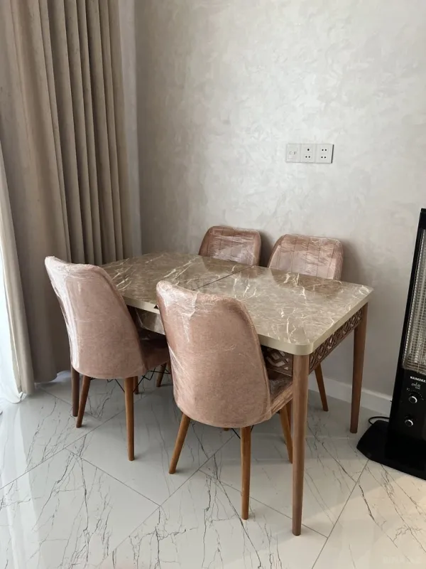 Kirayə verilir 4 otaqlı həyət evi 260 m²