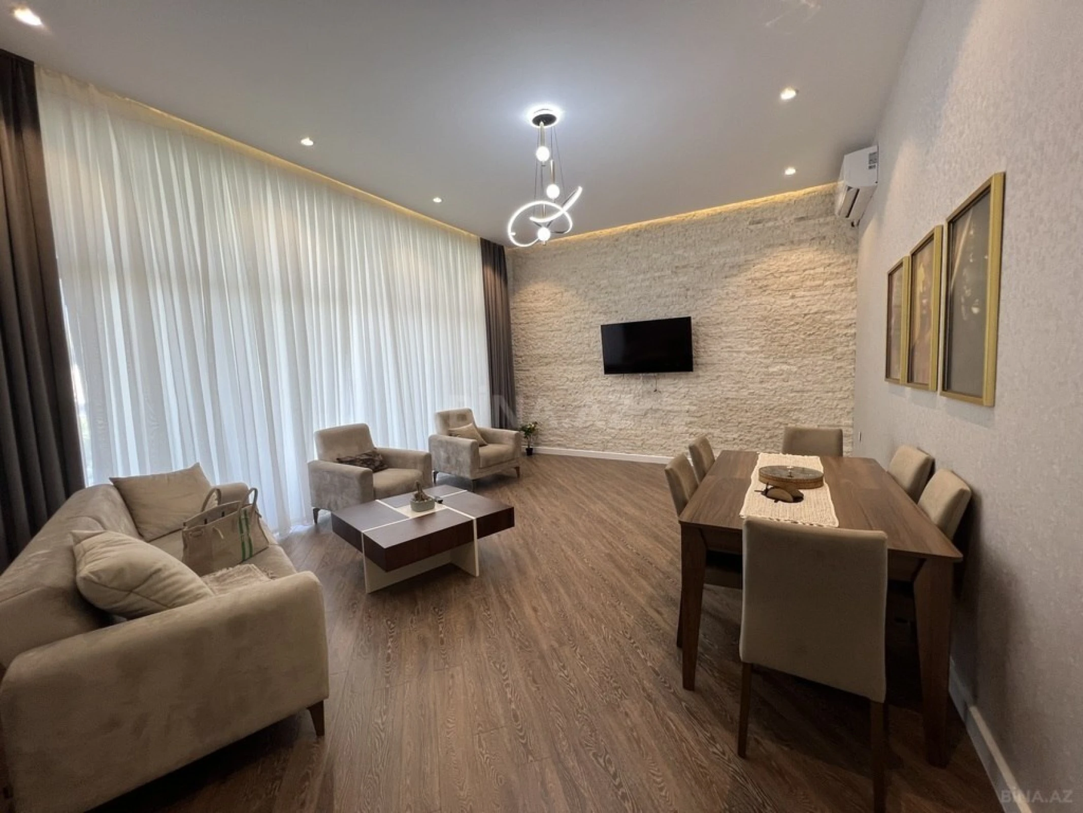 Kirayə verilir 4 otaqlı həyət evi 260 m²