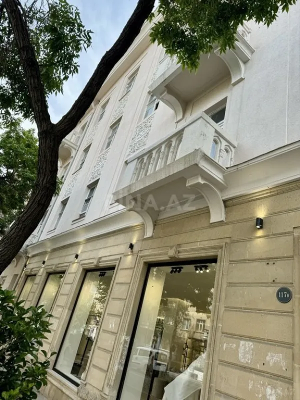 Satılır obyekt 260 m²