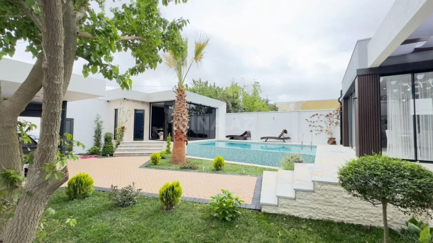 Satılır 5 otaqlı həyət evi 220 m²