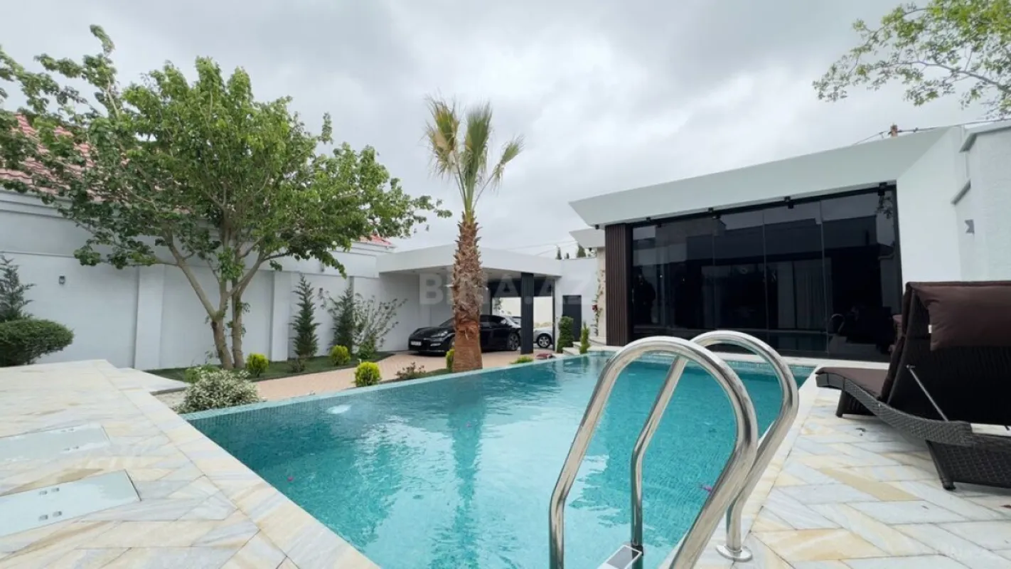 Satılır 5 otaqlı həyət evi 220 m²