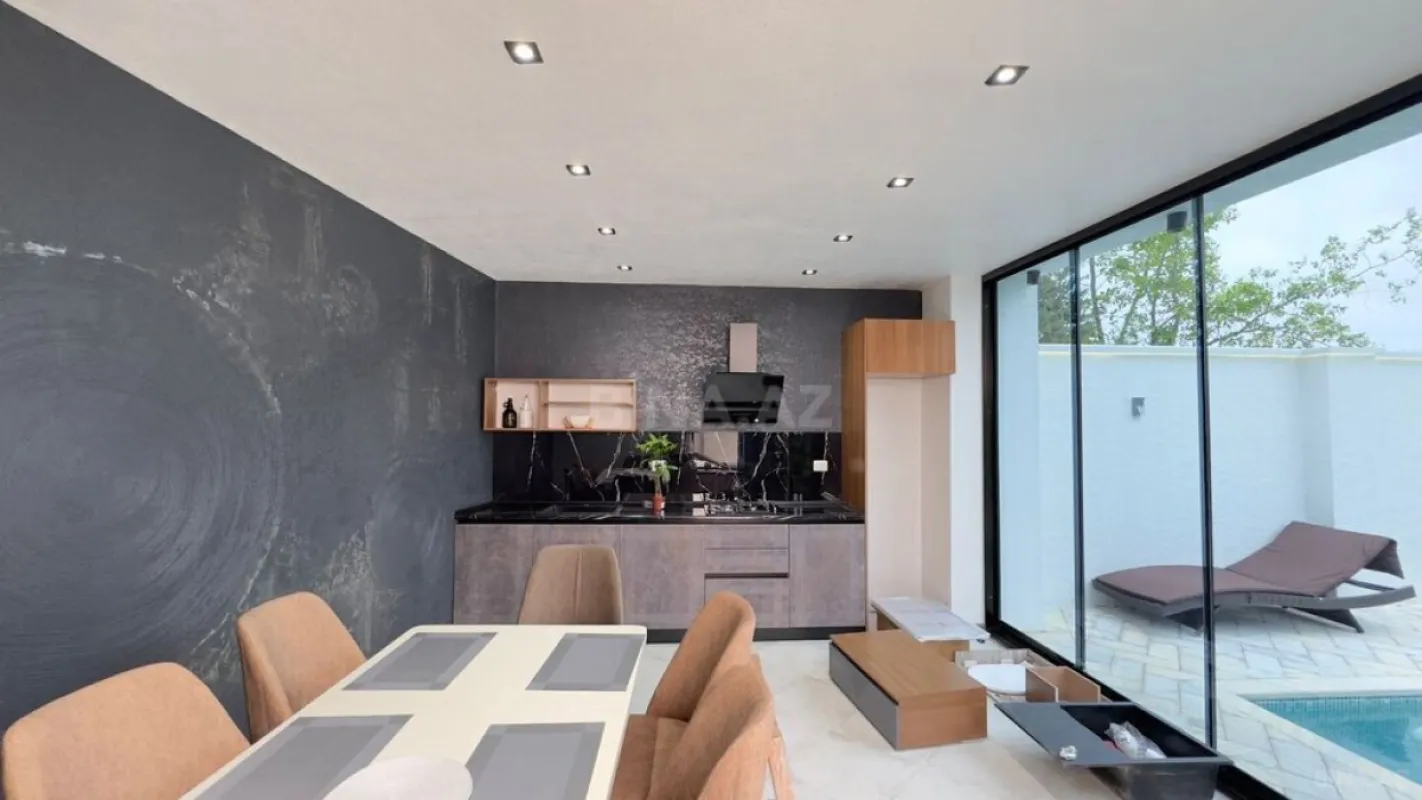 Satılır 5 otaqlı həyət evi 220 m²