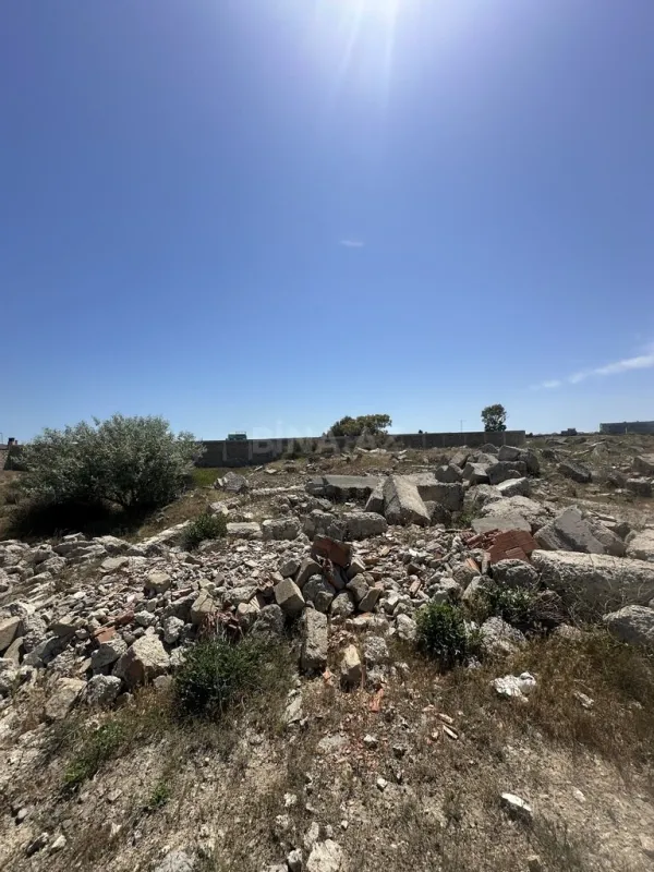 Satılır torpaq sahəsi 12 m²