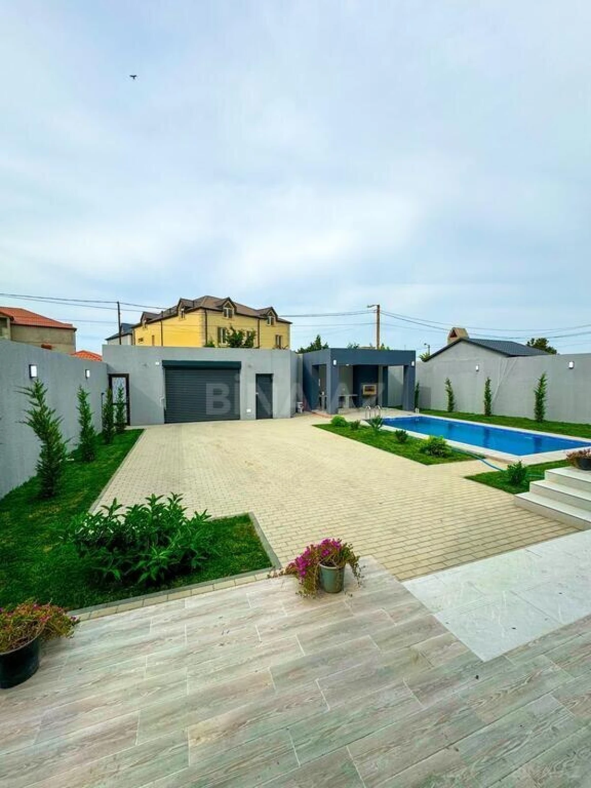 Satılır 4 otaqlı həyət evi 160 m²