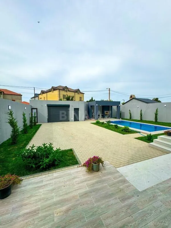 Satılır 4 otaqlı həyət evi 160 m²