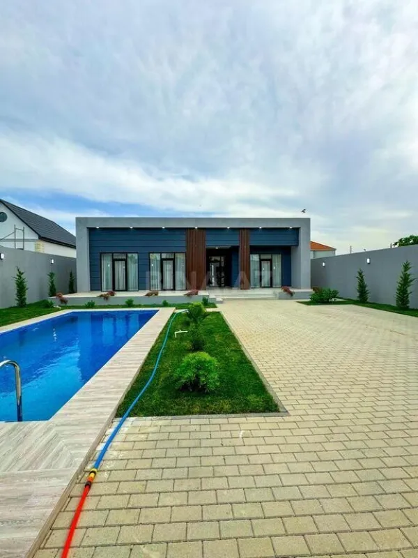 Satılır 4 otaqlı həyət evi 160 m²