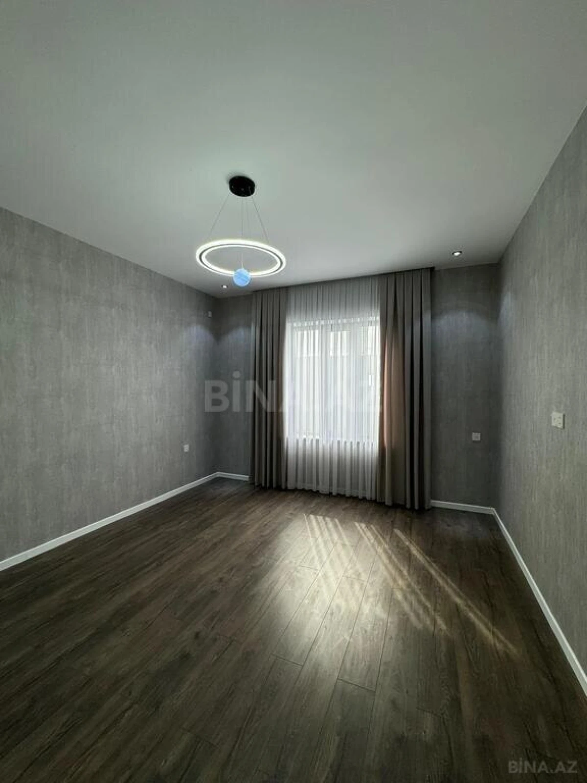 Satılır 4 otaqlı həyət evi 160 m²