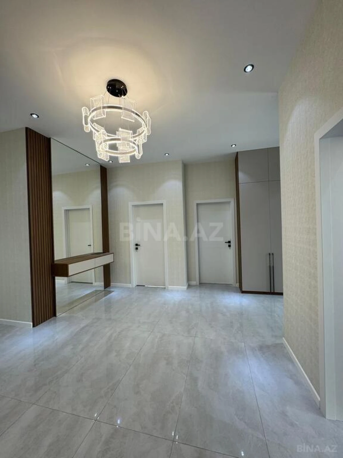 Satılır 4 otaqlı həyət evi 160 m²