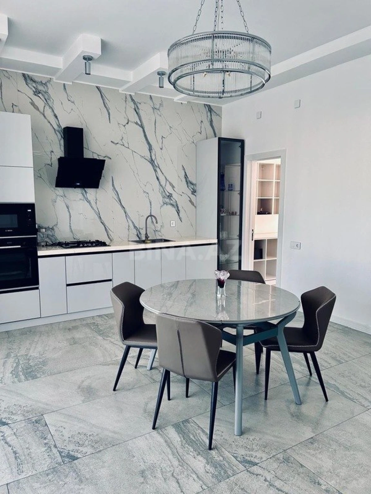 Kirayə verilir 4 otaqlı həyət evi 220 m²