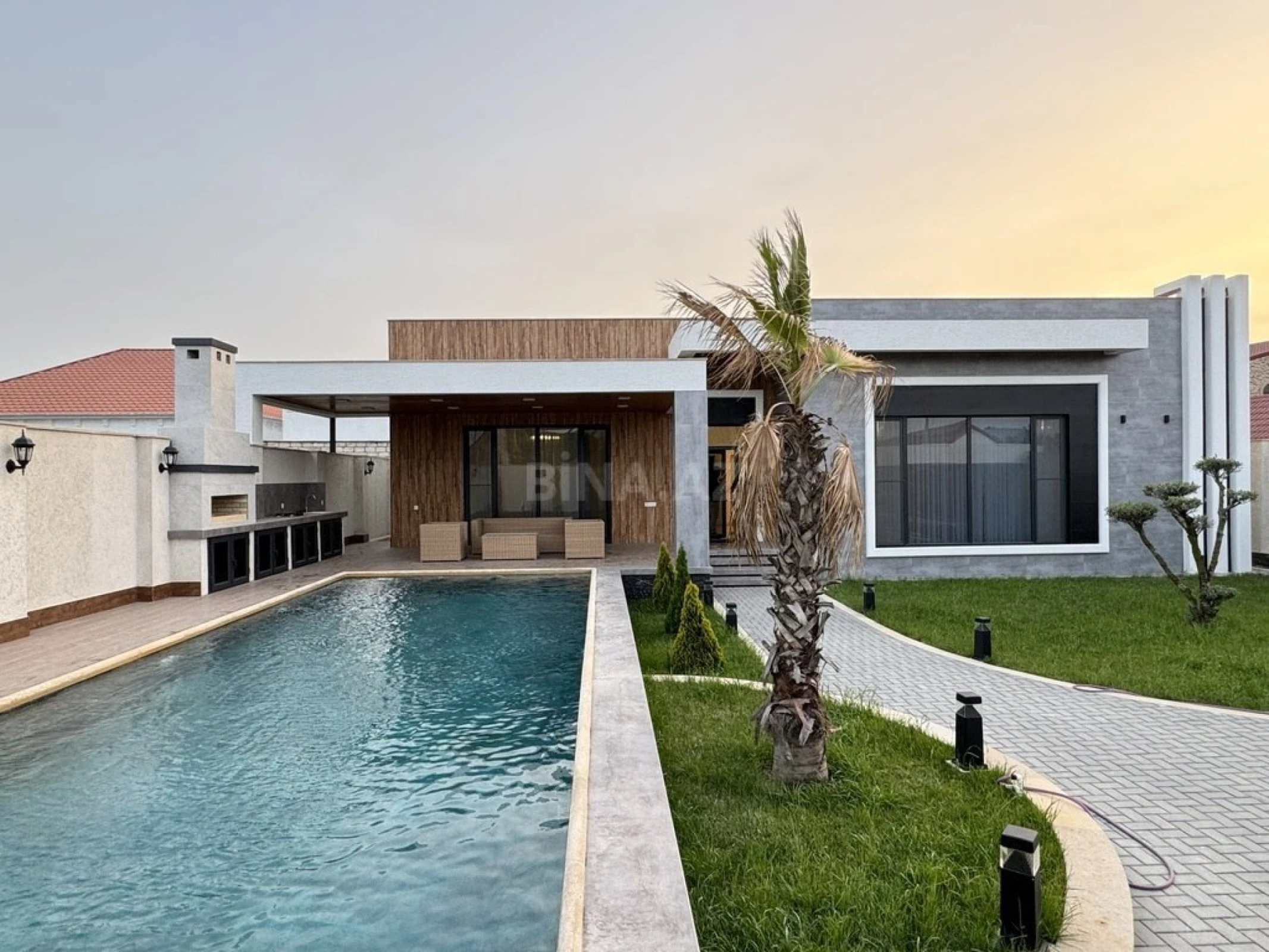 Kirayə verilir 4 otaqlı həyət evi 220 m²