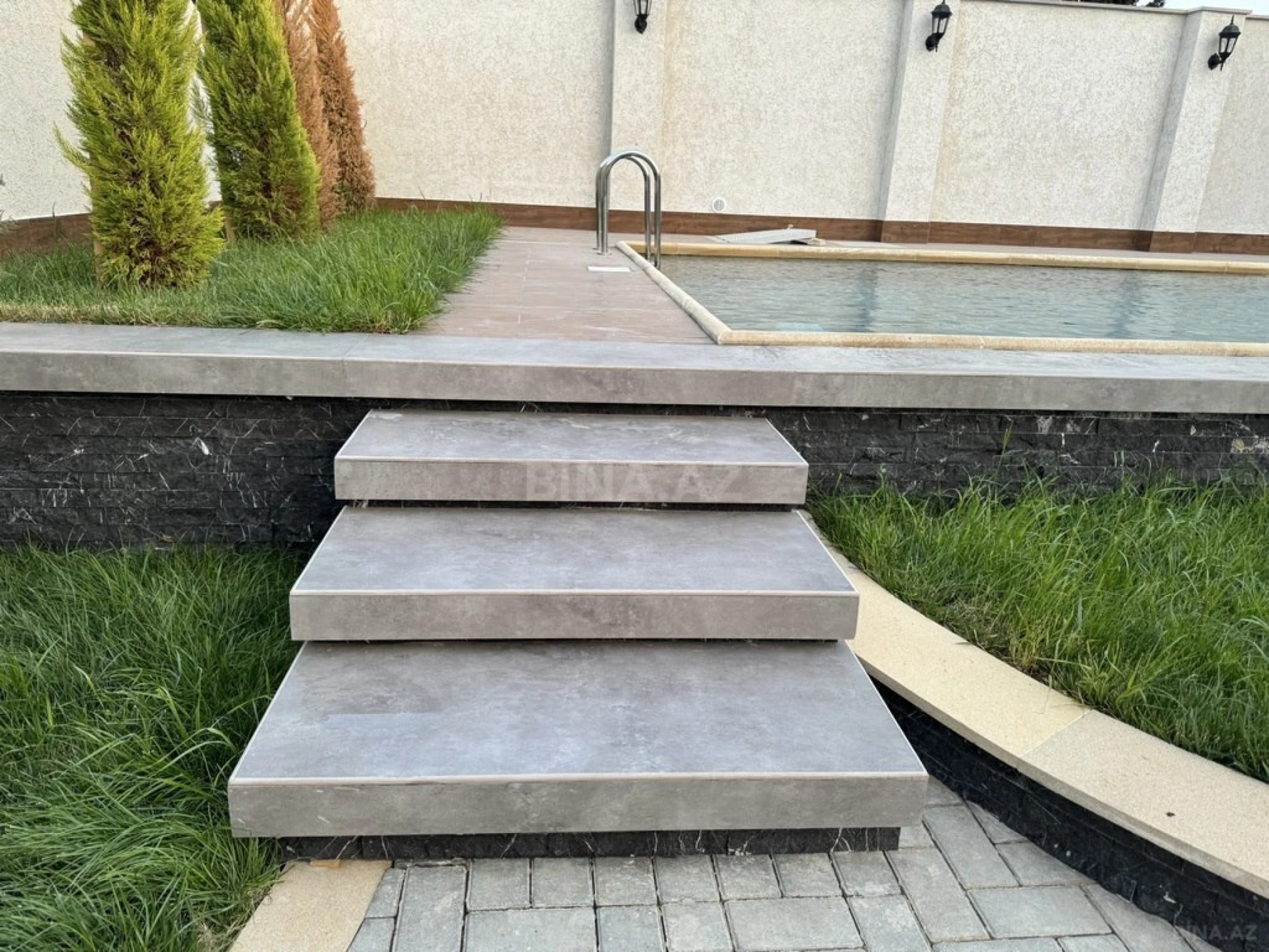 Kirayə verilir 4 otaqlı həyət evi 220 m²