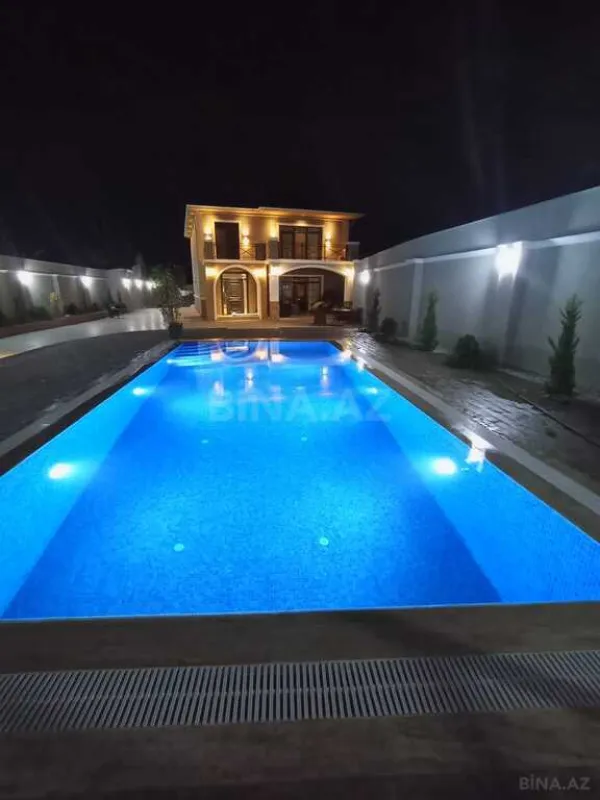 Satılır 5 otaqlı həyət evi 210 m²