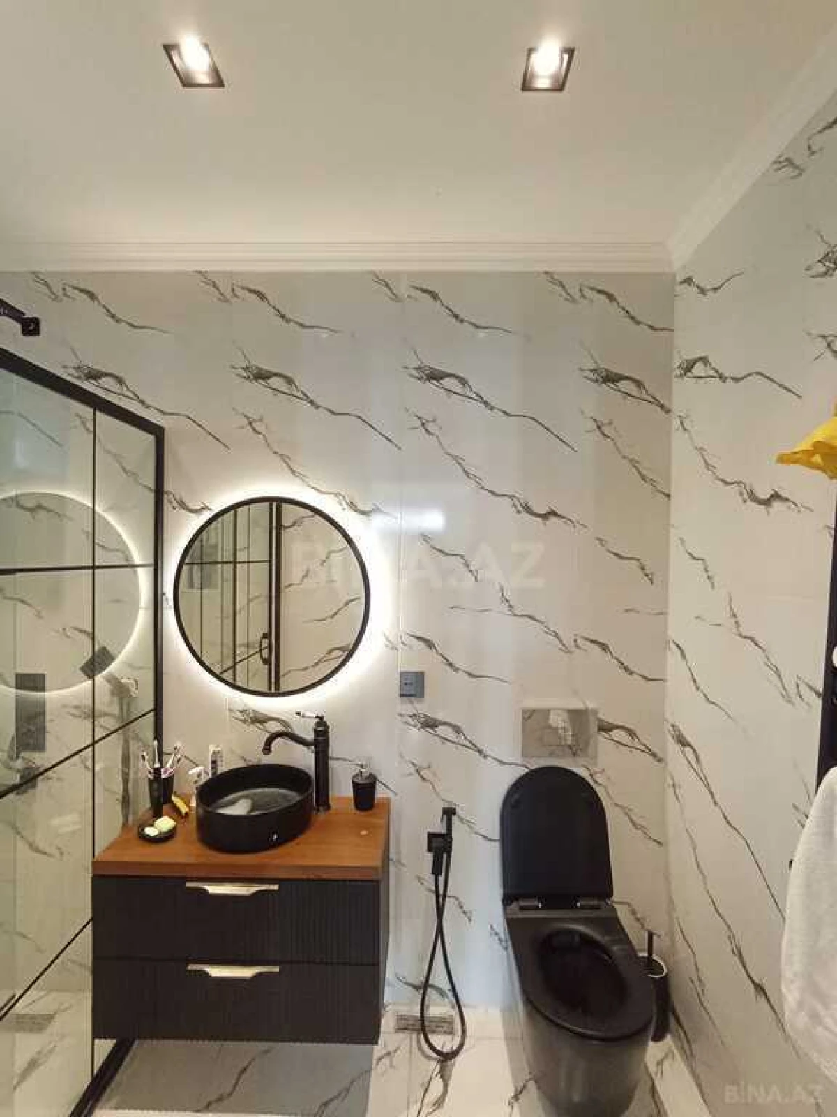 Satılır 5 otaqlı həyət evi 210 m²