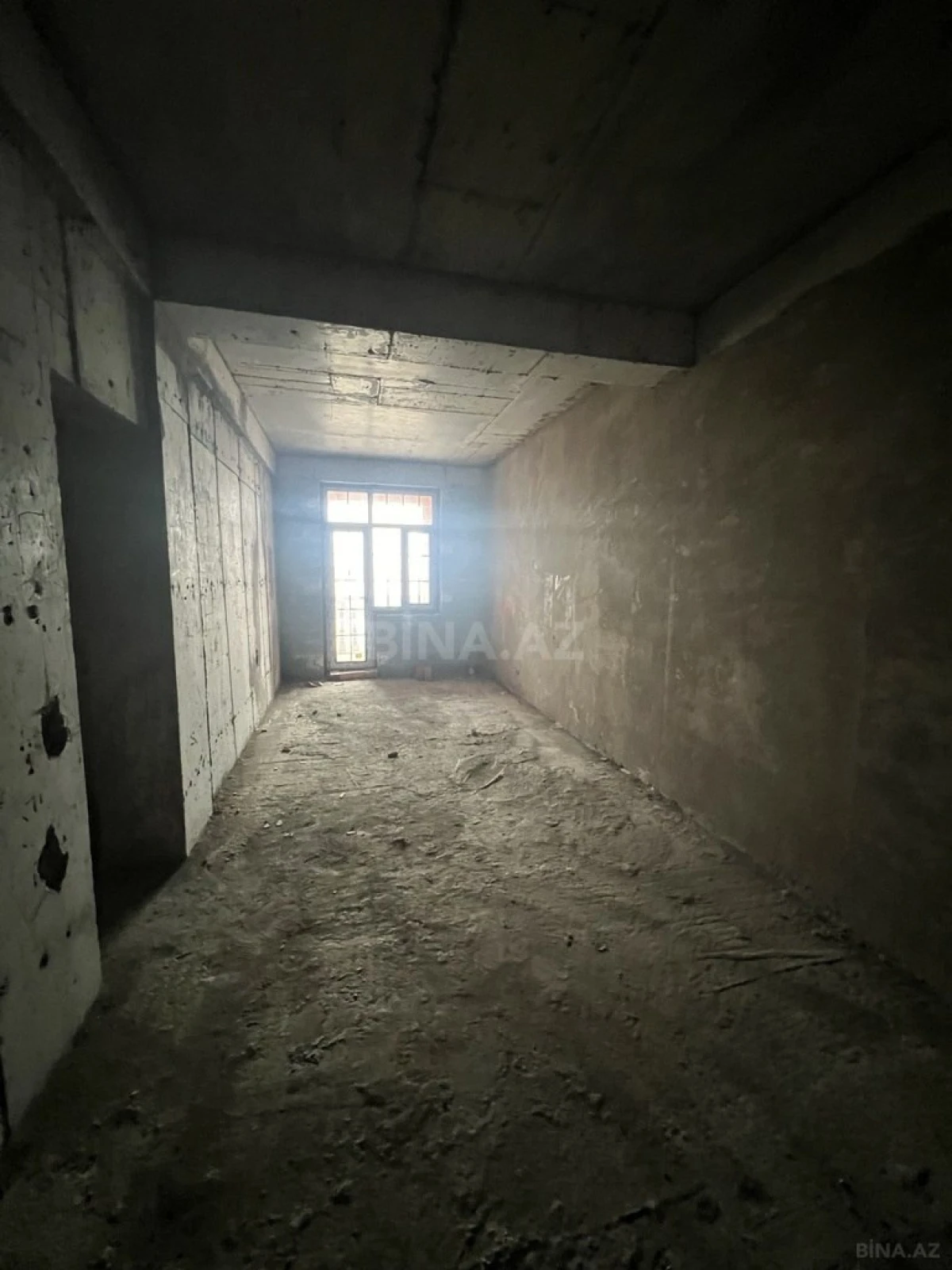 Satılır 3 otaqlı mənzil 140.6 m²