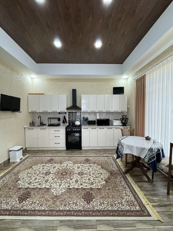 Satılır 6 otaqlı həyət evi 290 m²