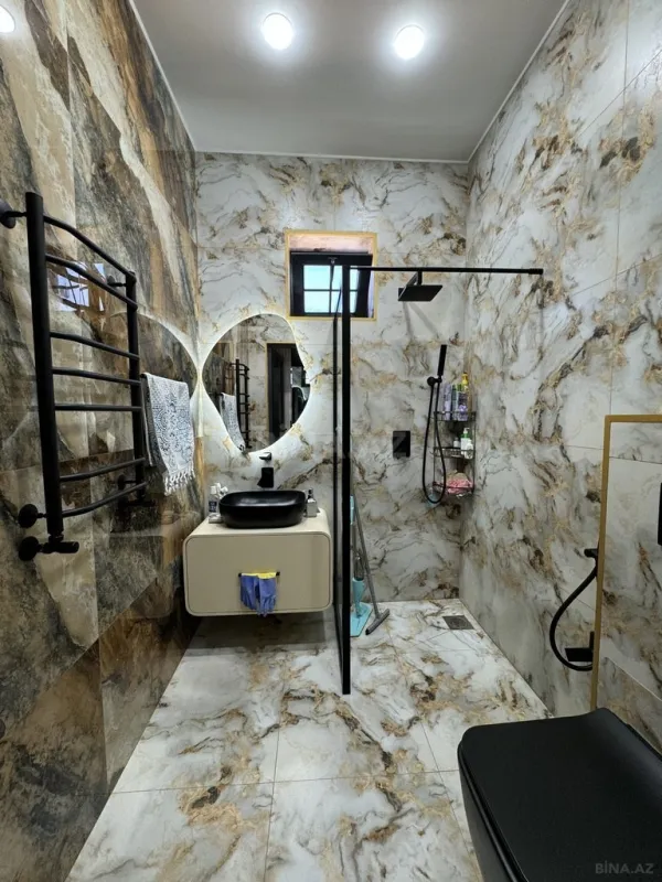 Satılır 6 otaqlı həyət evi 290 m²