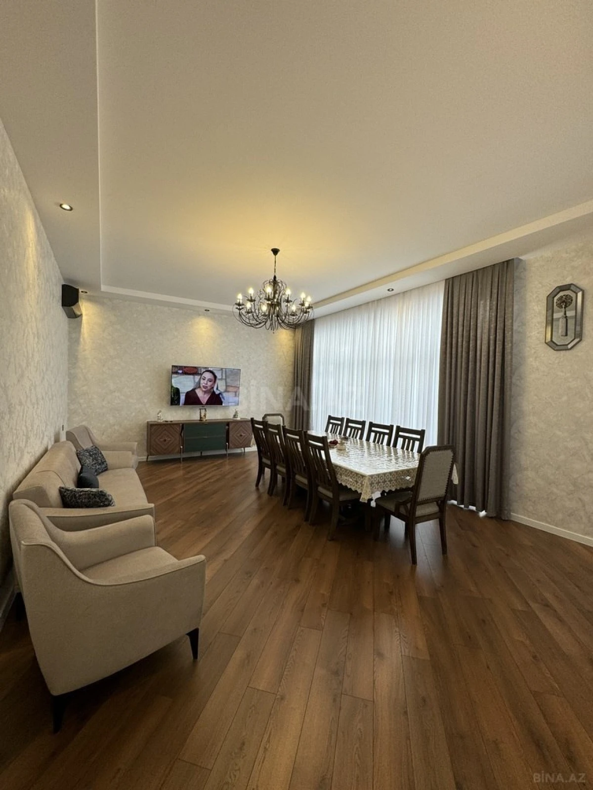 Satılır 6 otaqlı həyət evi 290 m²