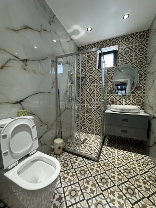 Satılır 6 otaqlı həyət evi 290 m²