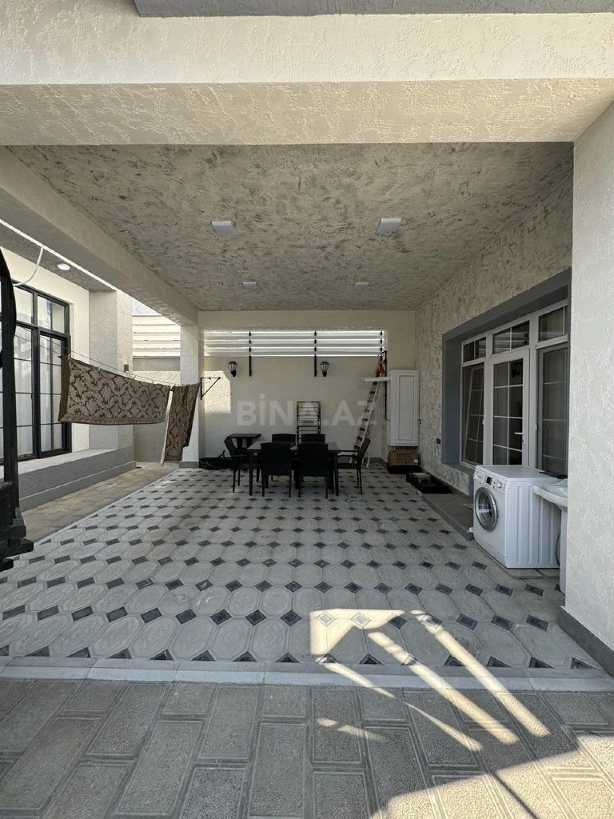 Satılır 6 otaqlı həyət evi 290 m²