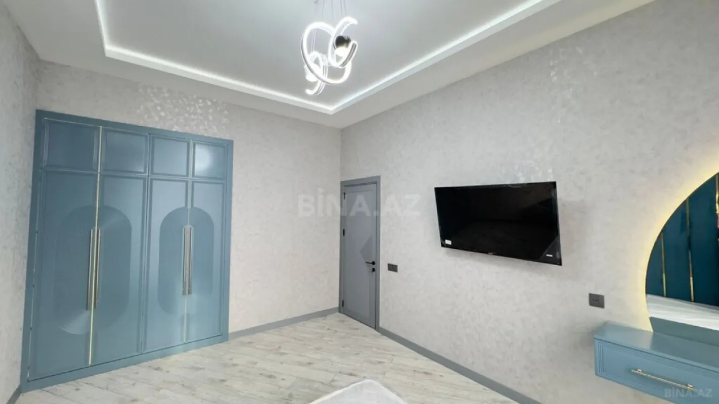 Satılır 4 otaqlı həyət evi 160 m²