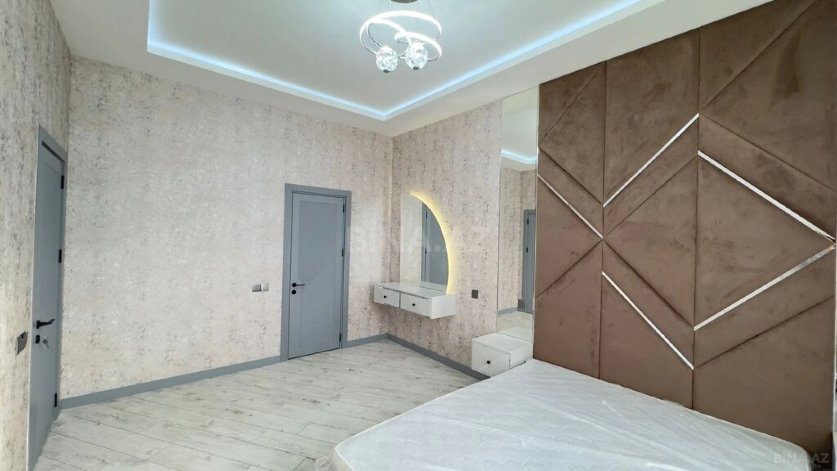 Satılır 4 otaqlı həyət evi 160 m²