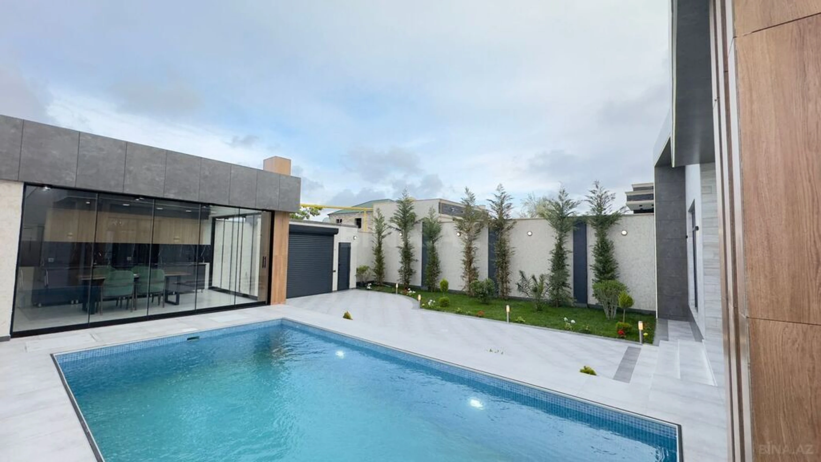 Satılır 4 otaqlı həyət evi 160 m²