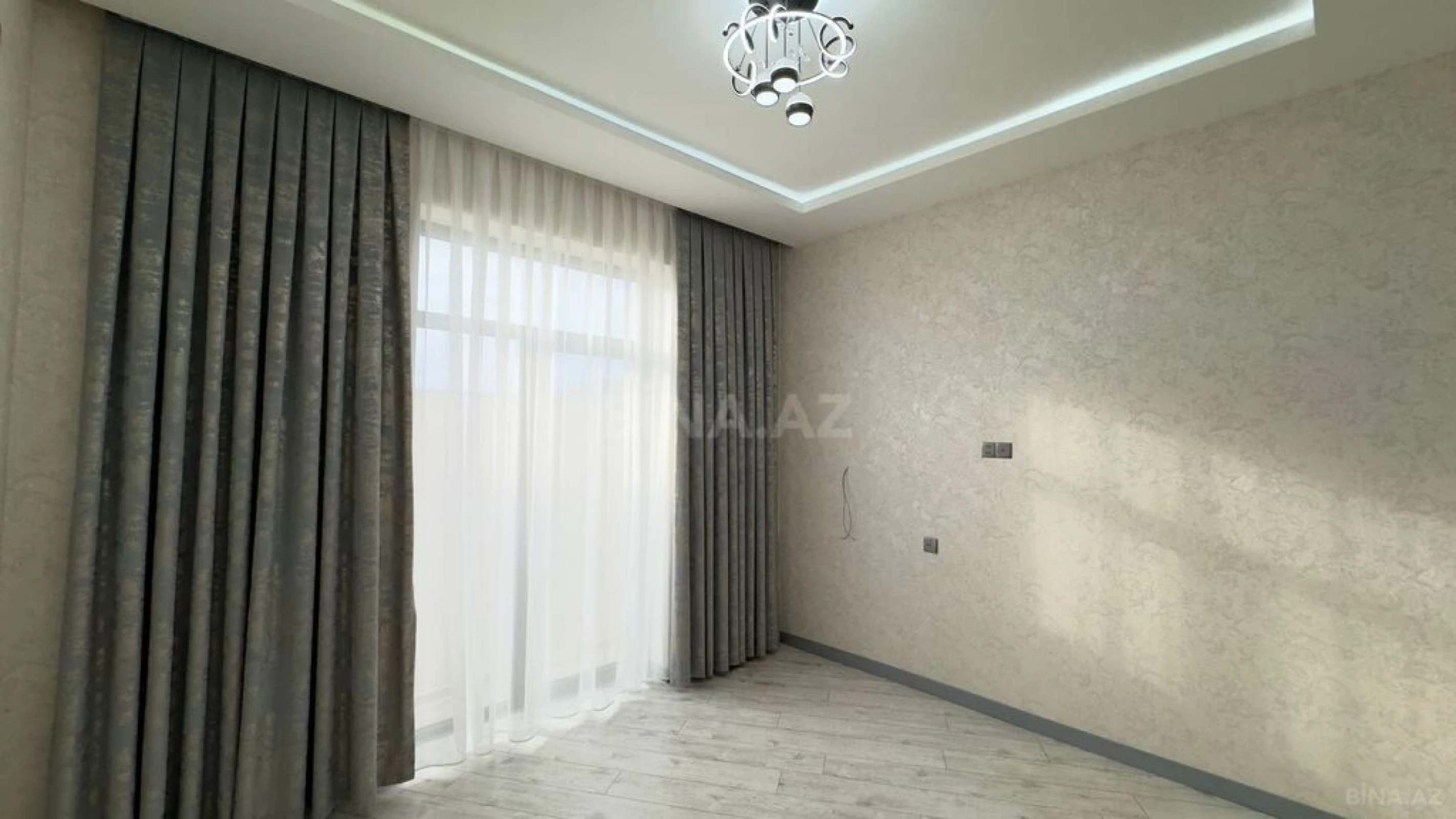 Satılır 4 otaqlı həyət evi 160 m²