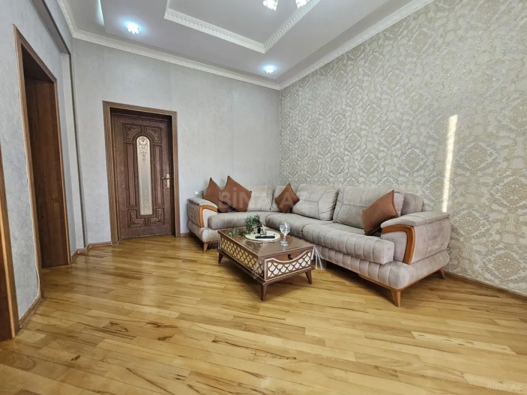 Kirayə verilir 3 otaqlı mənzil 90 m²