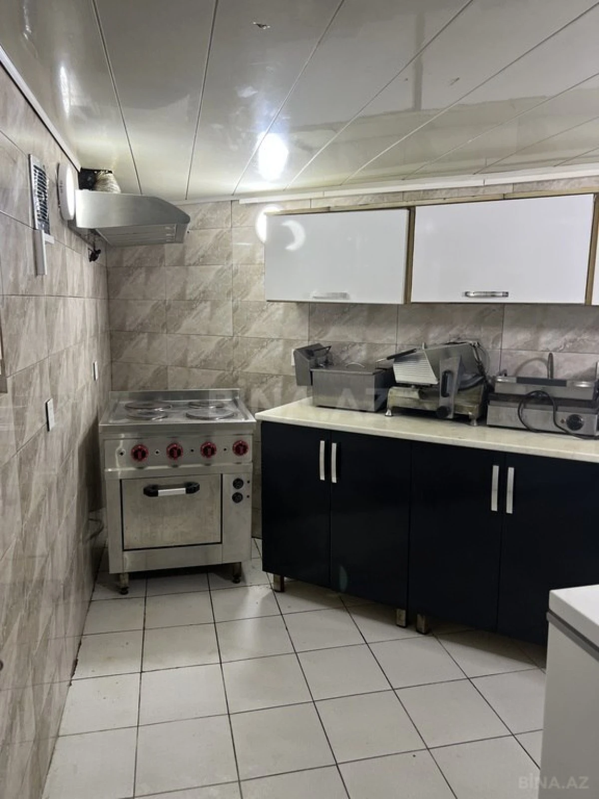 Satılır obyekt 90 m²