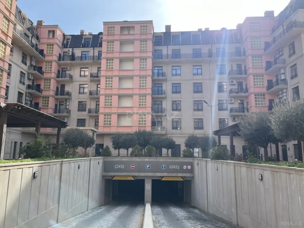 Satılır 3 otaqlı mənzil 117 m²