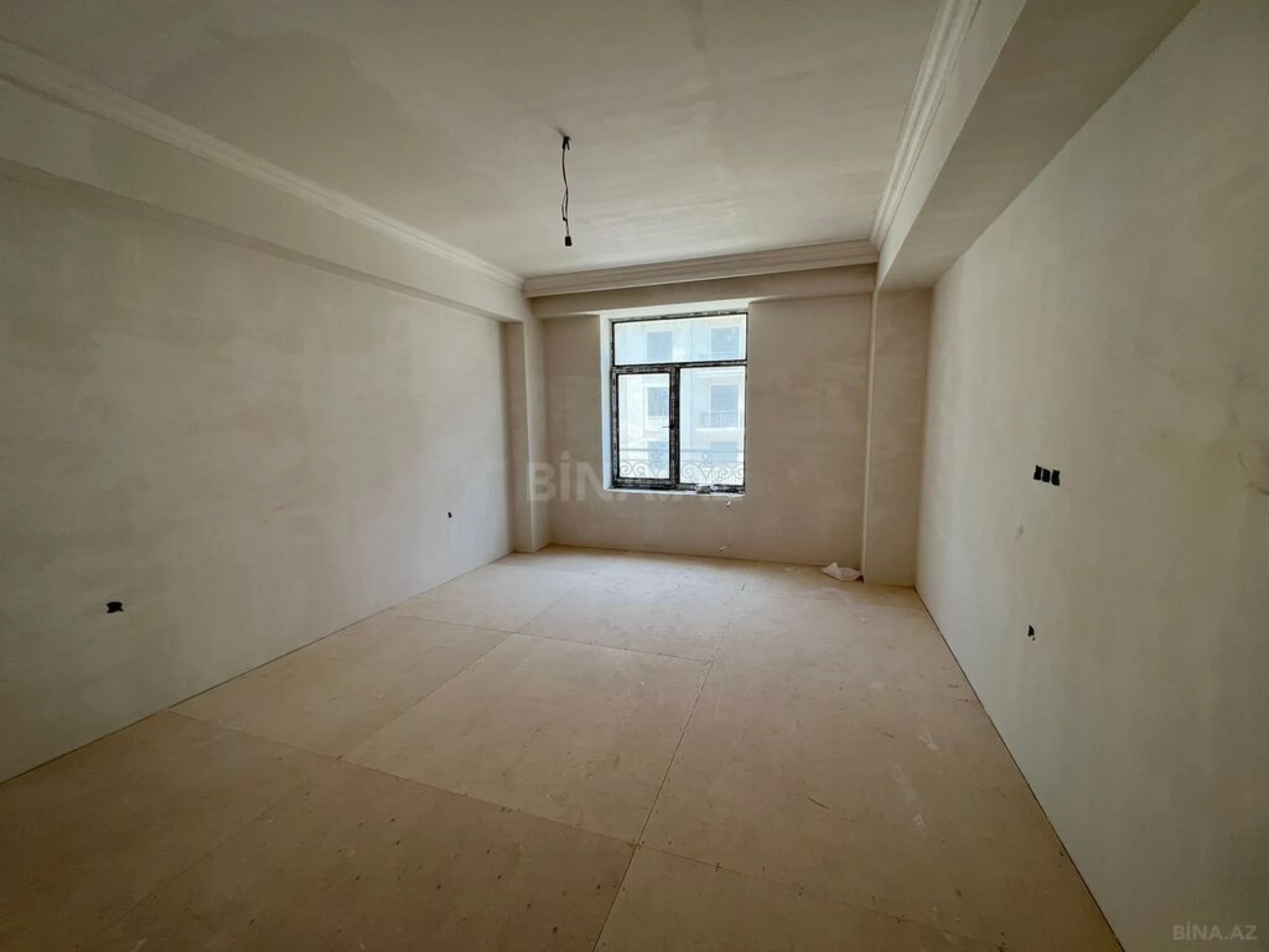 Satılır 3 otaqlı mənzil 117 m²