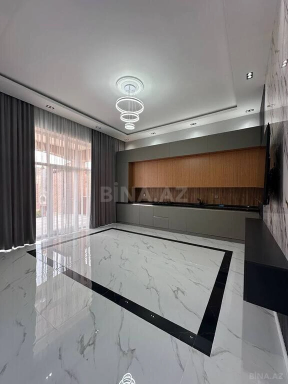 Satılır 4 otaqlı həyət evi 230 m²