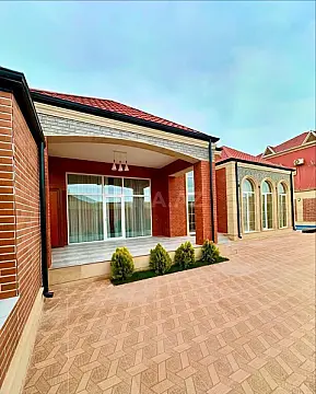 Satılır 4 otaqlı həyət evi 230 m²