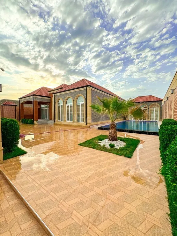 Satılır 4 otaqlı həyət evi 230 m²