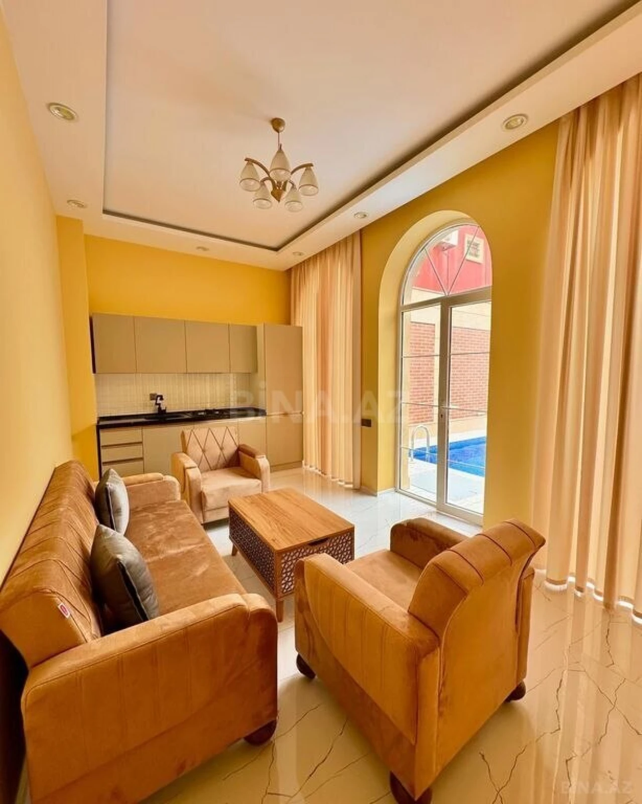 Satılır 4 otaqlı həyət evi 230 m²