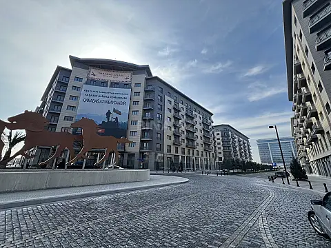 Satılır 3 otaqlı mənzil 136 m² — Bakı, Yeni Günəşli 3 otaq 136.00 m²