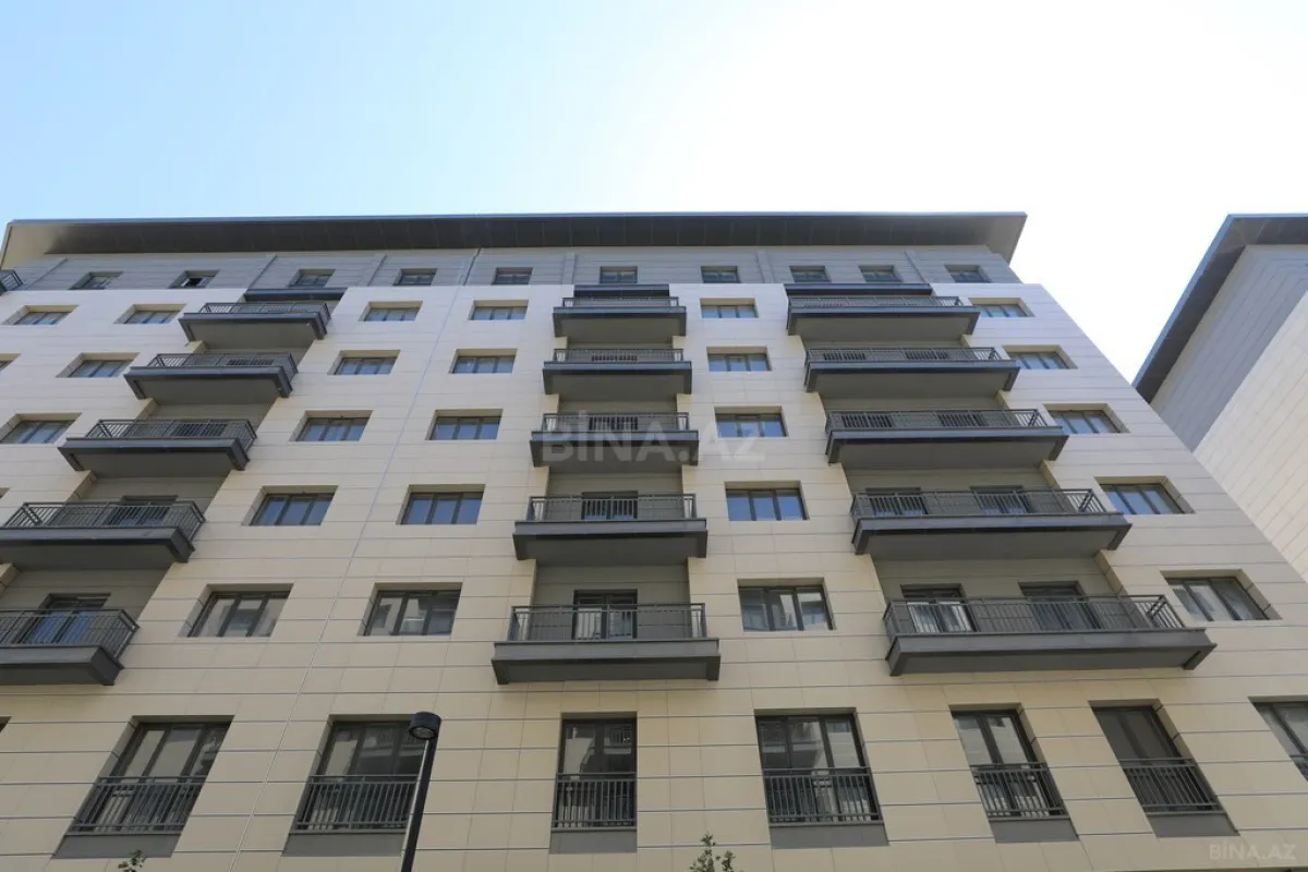Satılır 3 otaqlı mənzil 136 m²