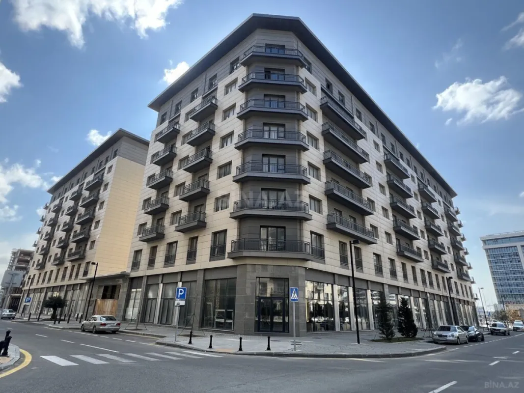 Satılır 3 otaqlı mənzil 136 m²