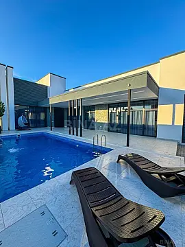 Satılır 5 otaqlı həyət evi 300 m²