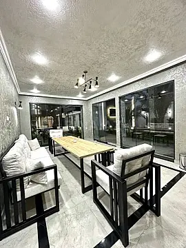Satılır 5 otaqlı həyət evi 300 m²