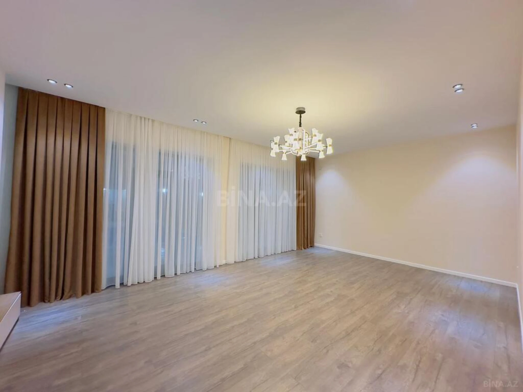 Satılır 4 otaqlı həyət evi 130 m²