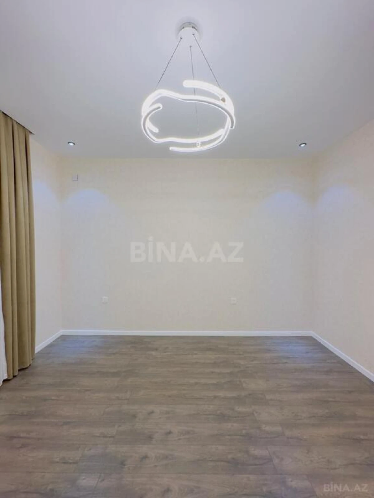 Satılır 4 otaqlı həyət evi 130 m²