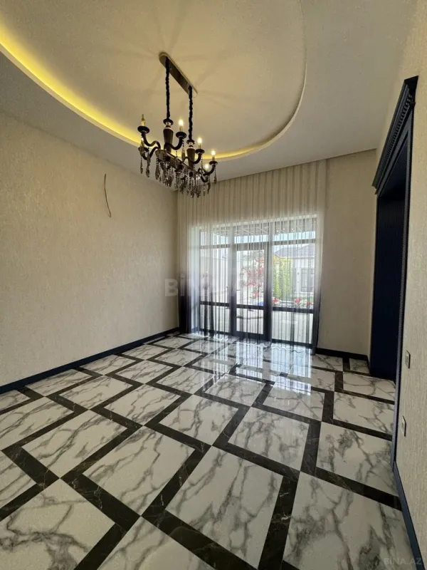 Satılır 4 otaqlı həyət evi 200 m²