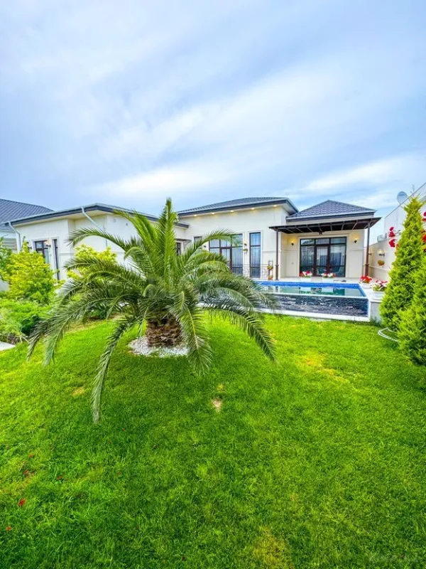 Satılır 4 otaqlı həyət evi 200 m²